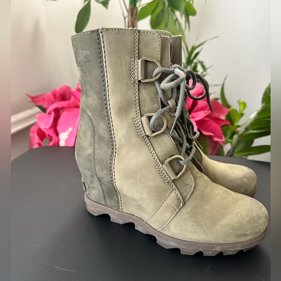 Sorel Joan of Arctic Wedge Women’s Boots II Green size 8. - Picture 2 of 4